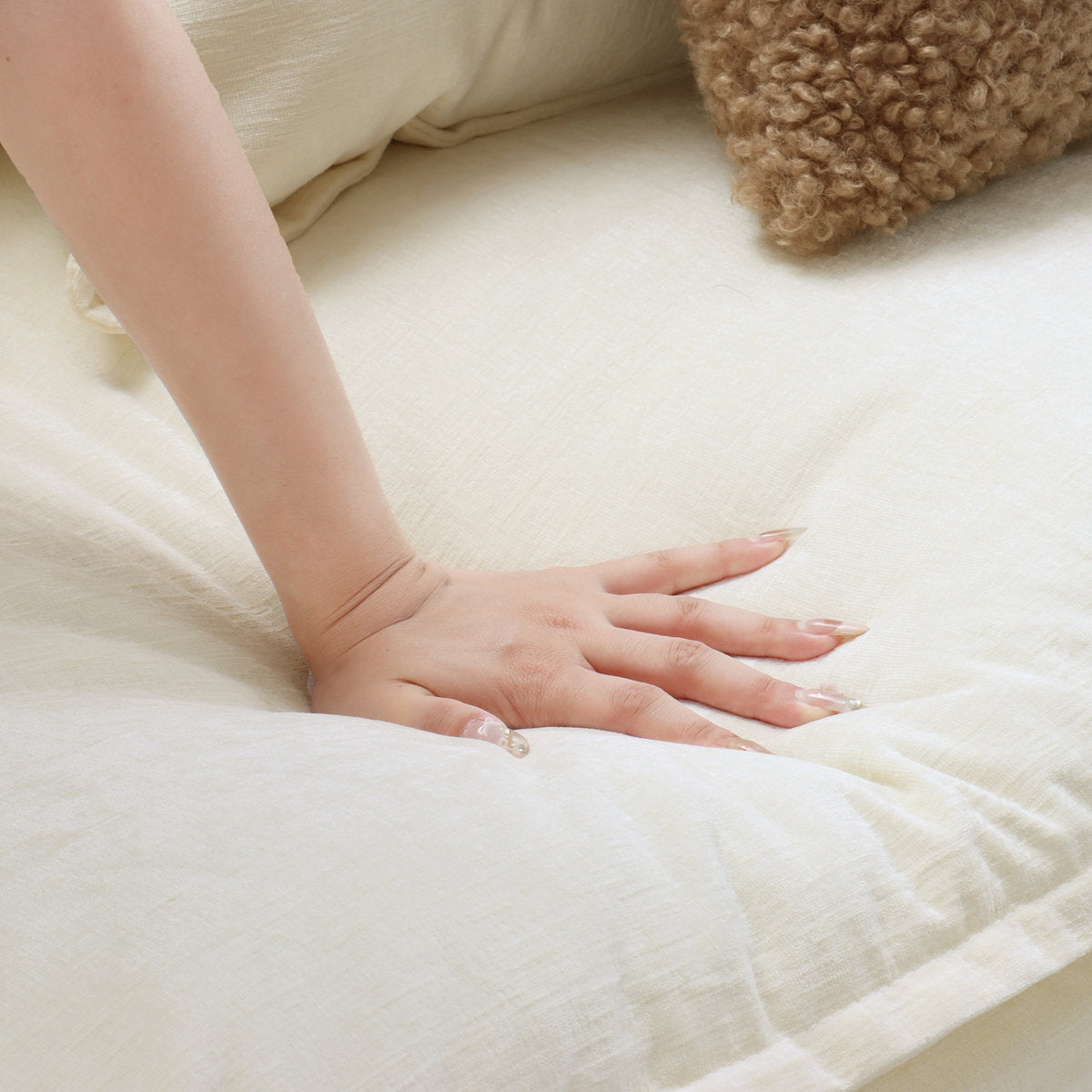 4-Piece 115'' Reversible Modern Upholstered L-Shape Sectional Sofa With Ottoman- Premium Fabric